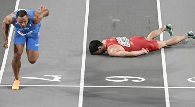 İstanbul'da korkunç anlar! Yere düşen atlet tek bir yaşam belirtisi göstermedi, hemen etrafı sarıldı