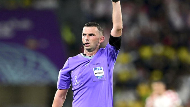 F.Bahçe-Sevilla maçında çıldırtan hakem yönetimi! Net penaltıyı 5 dakika incelediler