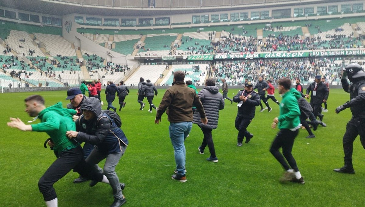 Bursa'da olaylı maç: 9 kişi gözaltına alındı